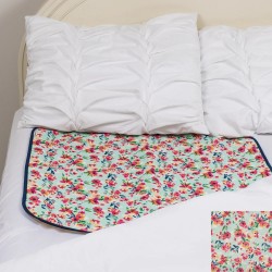 Alèse absorbante imperméable aqua floral fleurs sur fond turquoise